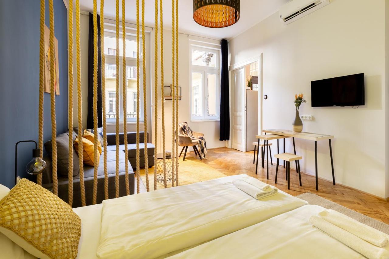 Bien Apartment Budapest Exteriör bild