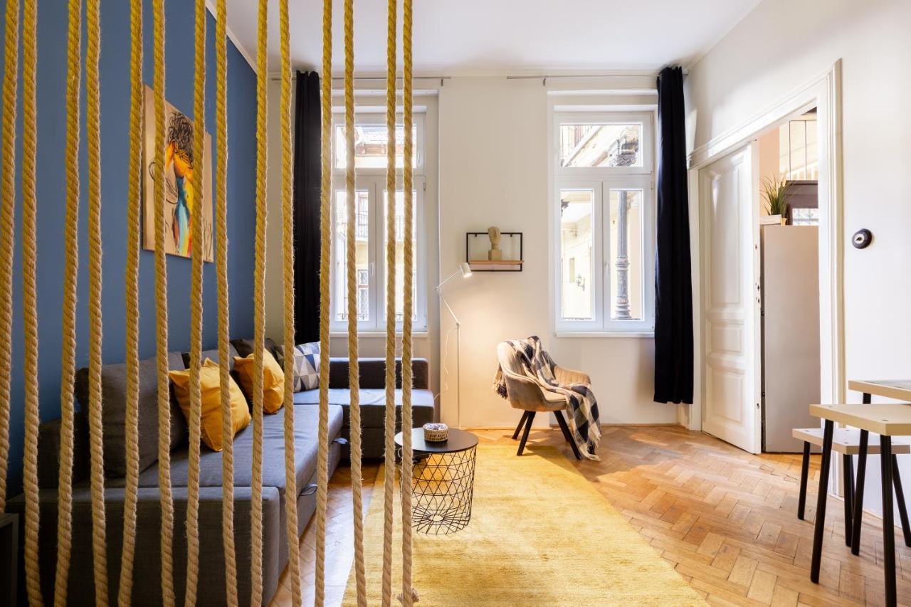 Bien Apartment Budapest Exteriör bild