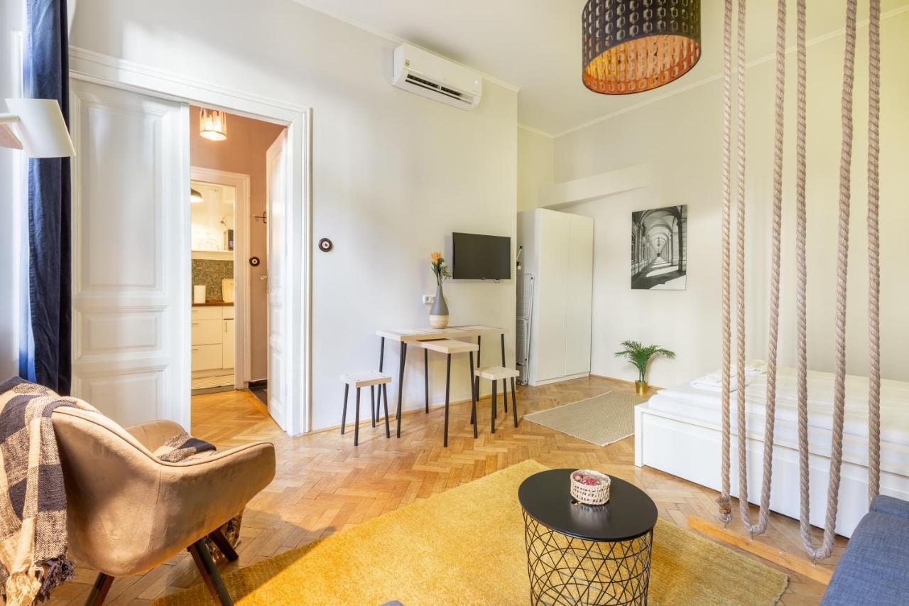 Bien Apartment Budapest Exteriör bild